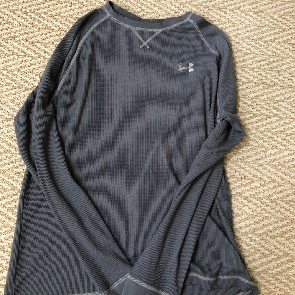 Men’s Under Armour thermal shirt